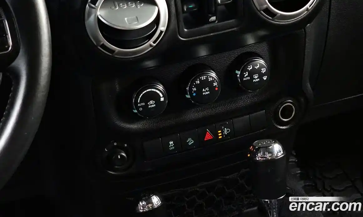 Jeep Wrangler 2016 3.6 автомат (гидро), фото 25