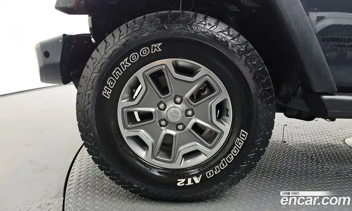 Jeep Wrangler 2016 3.6 автомат (гидро), фото 4