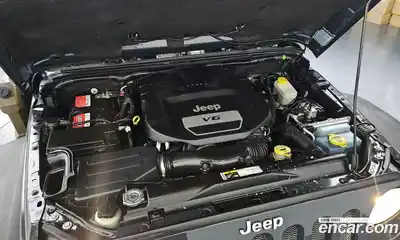 Jeep Wrangler 2016 3.6 автомат (гидро), миниатюра 5