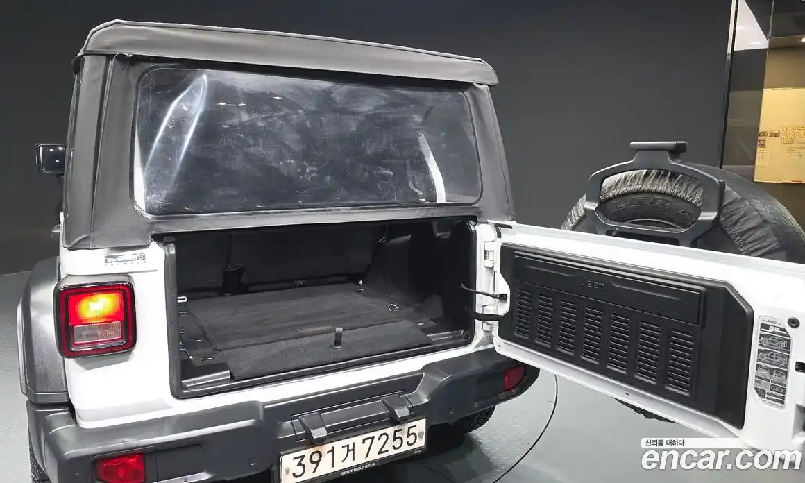 Jeep Wrangler 2020 2.0 автомат (гидро), фото 20