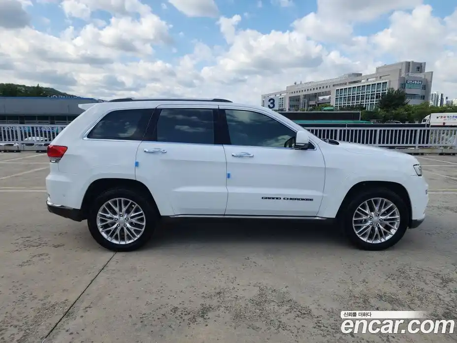 Jeep Cherokee 2018 3.0 автомат (гидро), фото 18