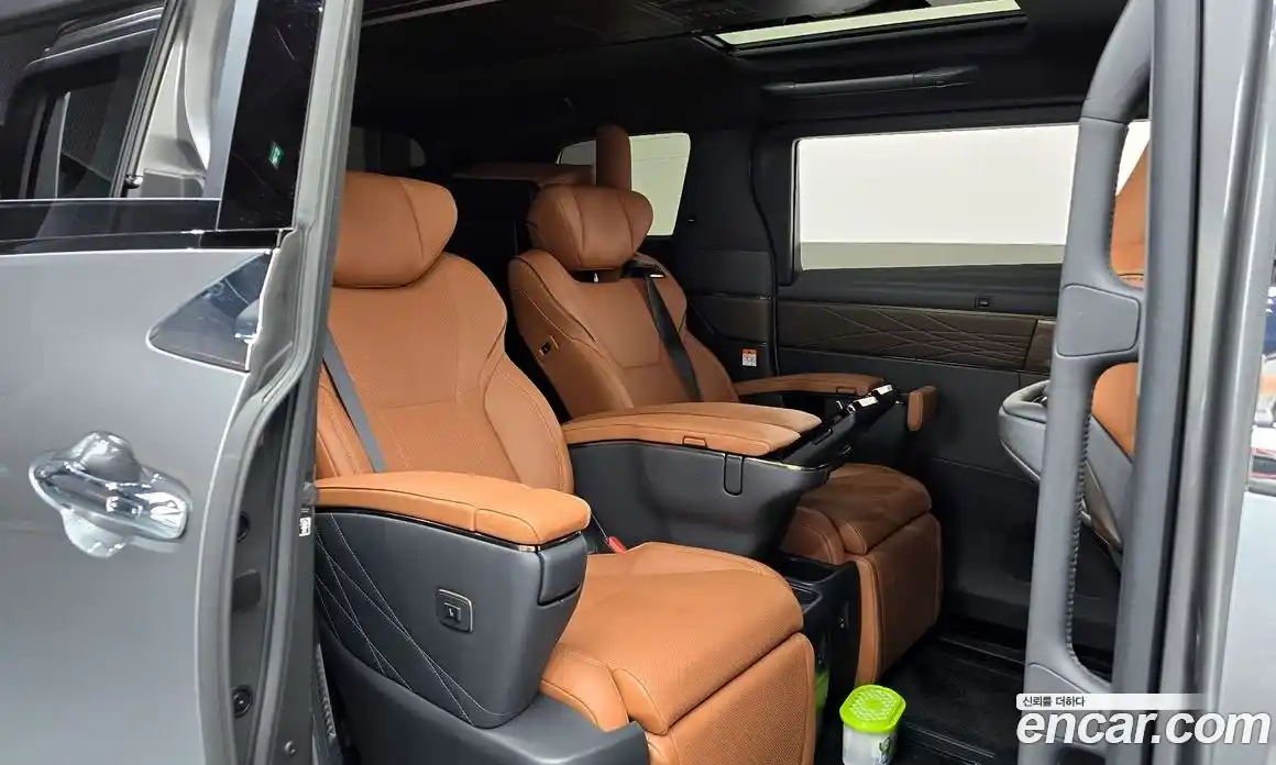 Toyota Alphard 2024 2.5 гидро, фото 11