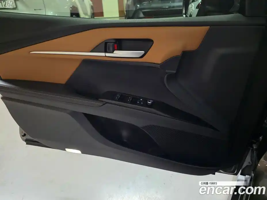 Toyota Camry 2025 2.5 гидро, фото 10
