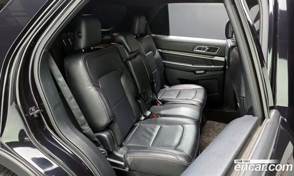 Ford Explorer 2019 2.3 автомат (гидро), фото 17