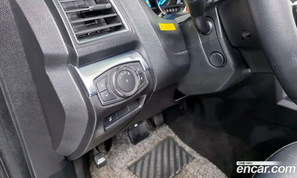 Ford Explorer 2019 2.3 автомат (гидро), фото 27