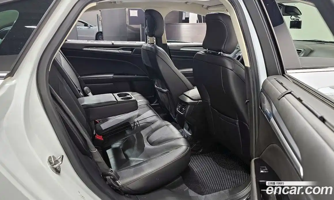 Ford Mondeo 2016 2.0 автомат (гидро), фото 11