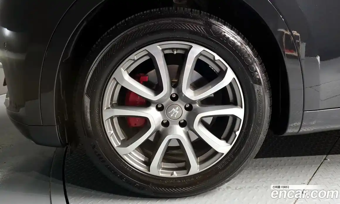 Maserati Levante 2019 3.0 гидро, фото 5