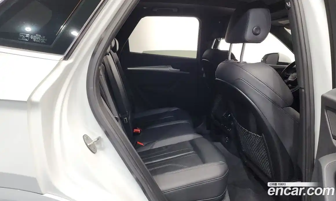 Audi Q5 2020 2.0 автомат (гидро), фото 12