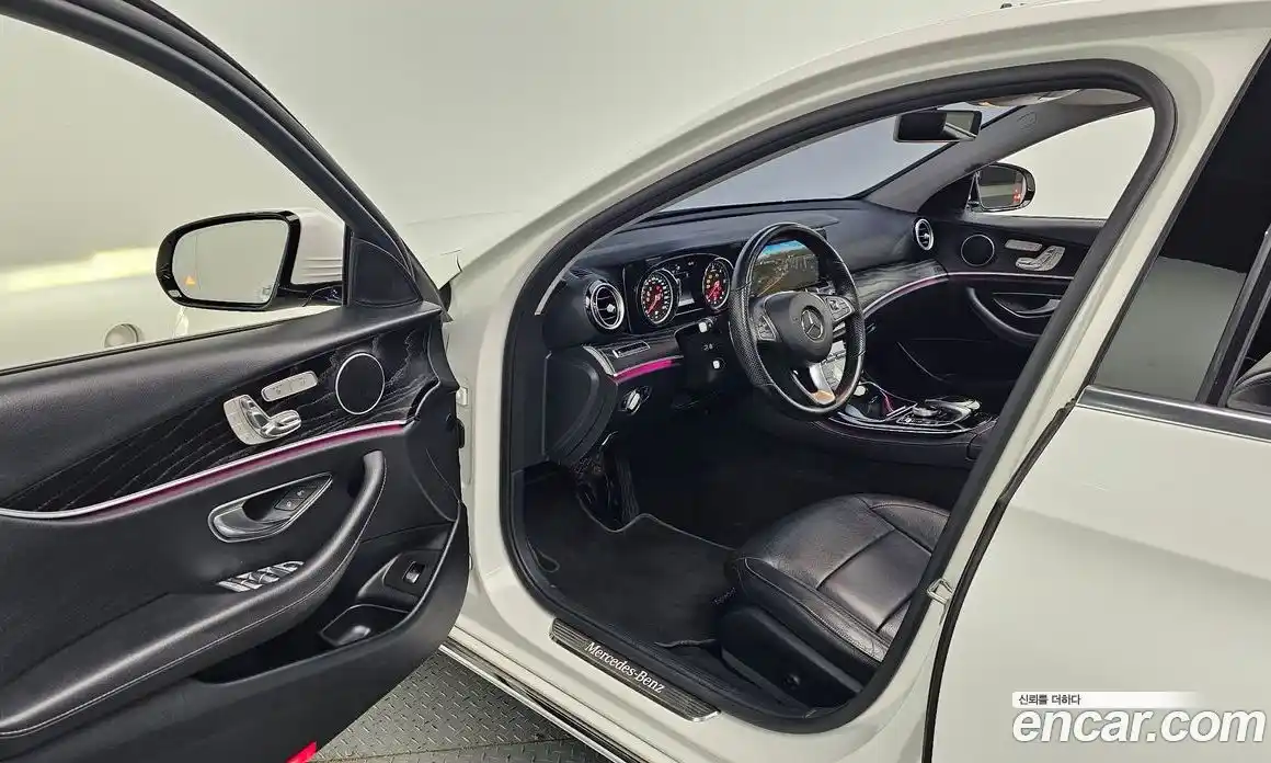 Mercedes-Benz E-Class 2018 1.9 автомат (гидро), фото 11