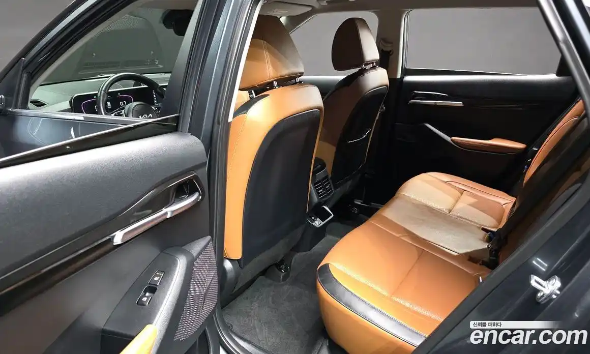 Kia Seltos 2023 1.6 автомат (гидро), фото 12