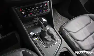 Volkswagen Tiguan 2021 2.0 автомат (гидро), миниатюра 9