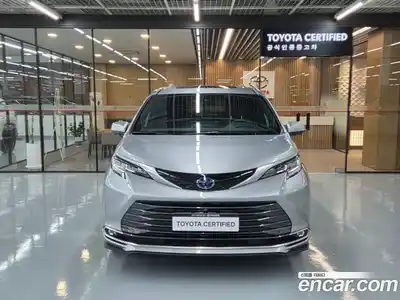 Toyota Sienna 2025 2.5 вариатор, миниатюра 3