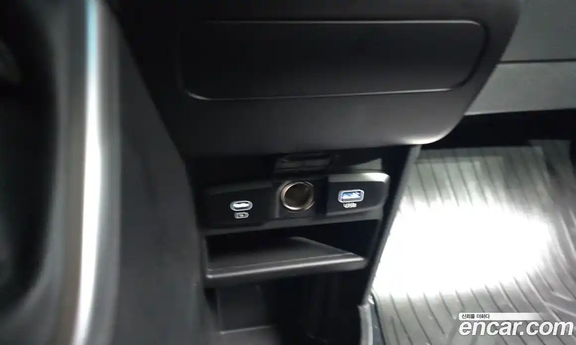 Hyundai Staria 2024 2.2 автомат (гидро), фото 30