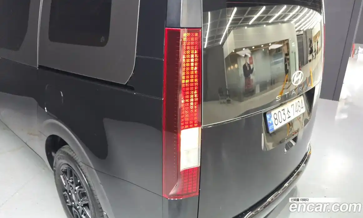 Hyundai Staria 2024 2.2 автомат (гидро), фото 9