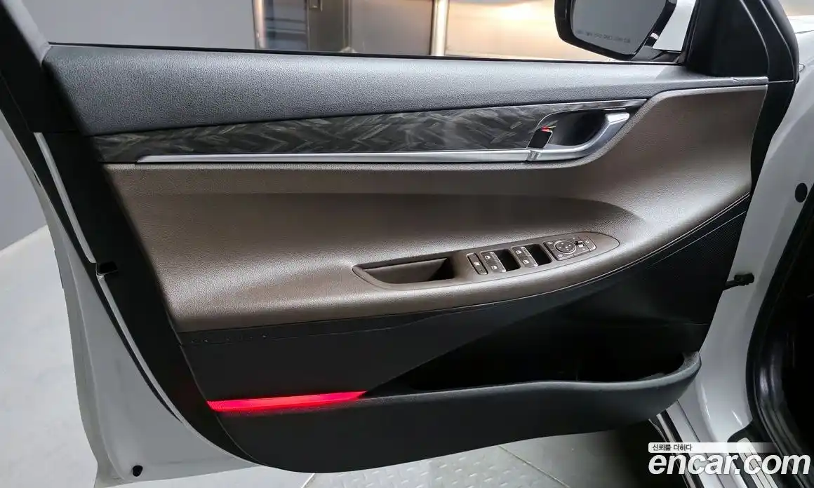 Hyundai Grandeur 2017 2.4 автомат (гидро), фото 14