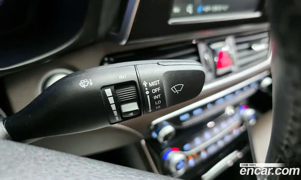 Hyundai Grandeur 2017 2.4 автомат (гидро), фото 22
