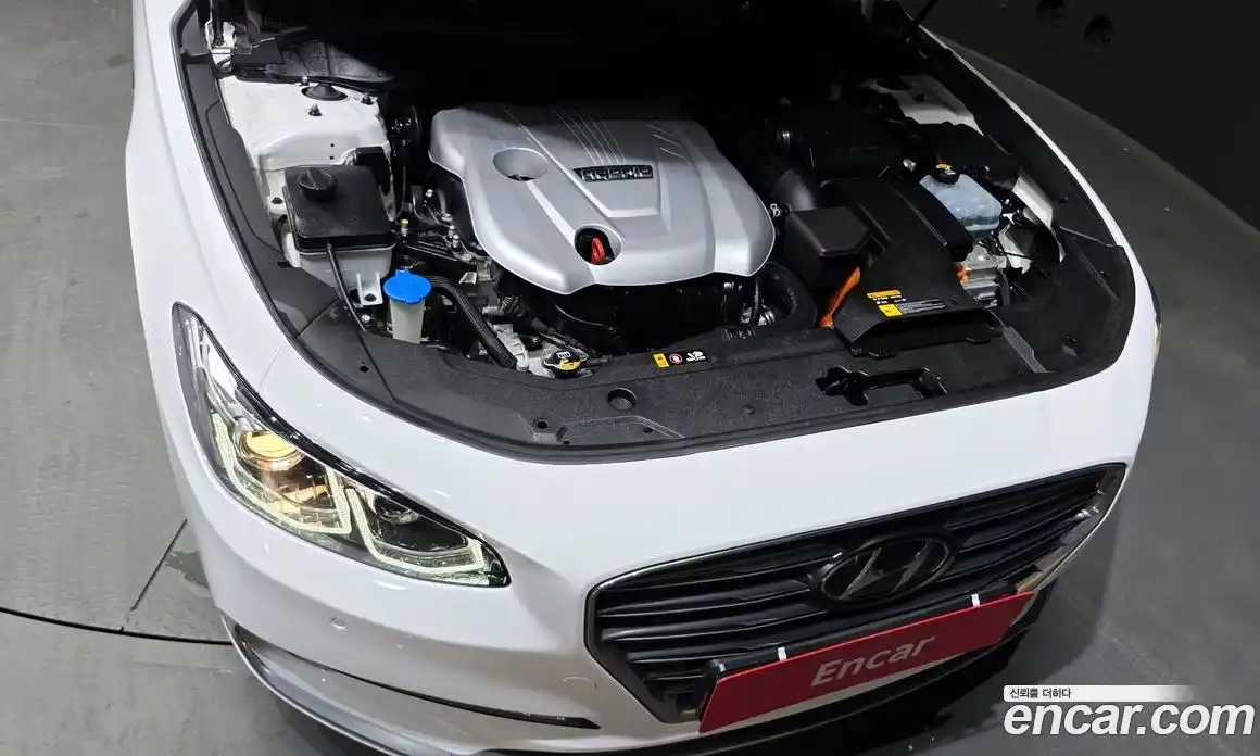 Hyundai Grandeur 2017 2.4 автомат (гидро), фото 6