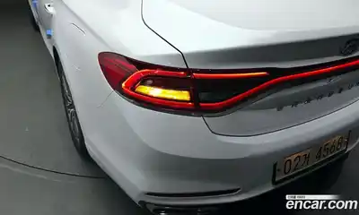 Hyundai Grandeur 2017 2.4 автомат (гидро), миниатюра 9