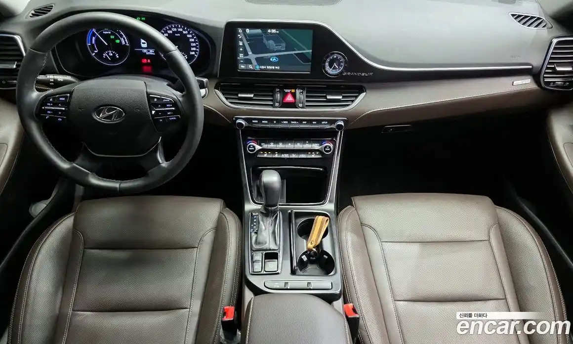 Hyundai Grandeur 2017 2.4 автомат (гидро), фото 10