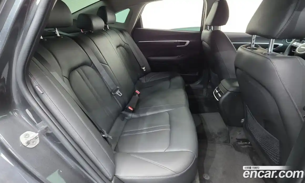 Hyundai Sonata 2024 2.0 автомат (гидро), фото 19