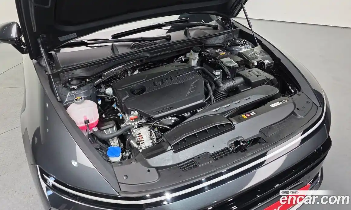 Hyundai Sonata 2024 2.0 автомат (гидро), фото 6