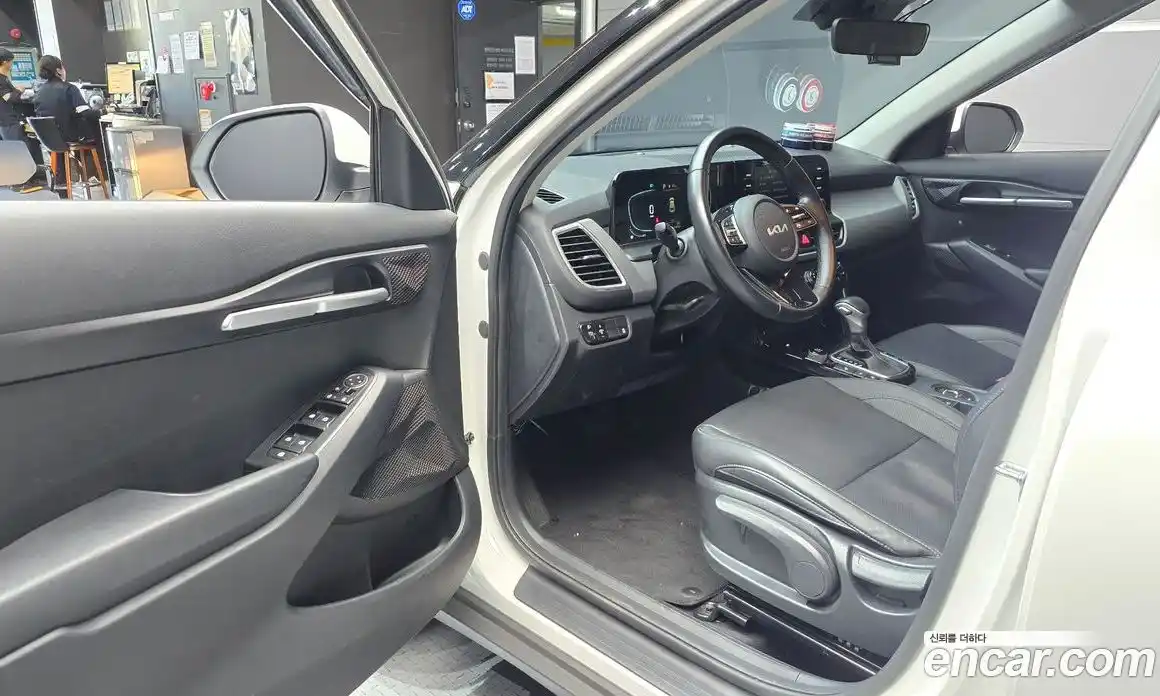 Kia Seltos 2024 1.6 автомат (гидро), фото 13