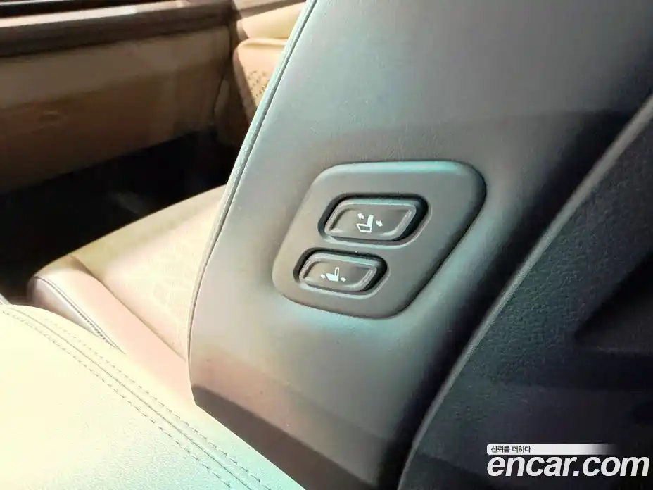 Kia Carnival 2024 3.5 автомат (гидро), фото 17