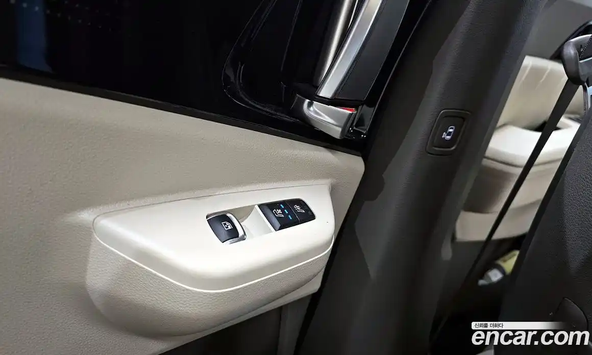 Kia Carnival 2024 1.6 автомат (гидро), фото 18