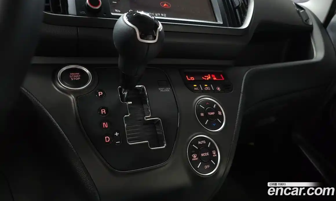 Kia Ray 2023 1.0 автомат (гидро), фото 12