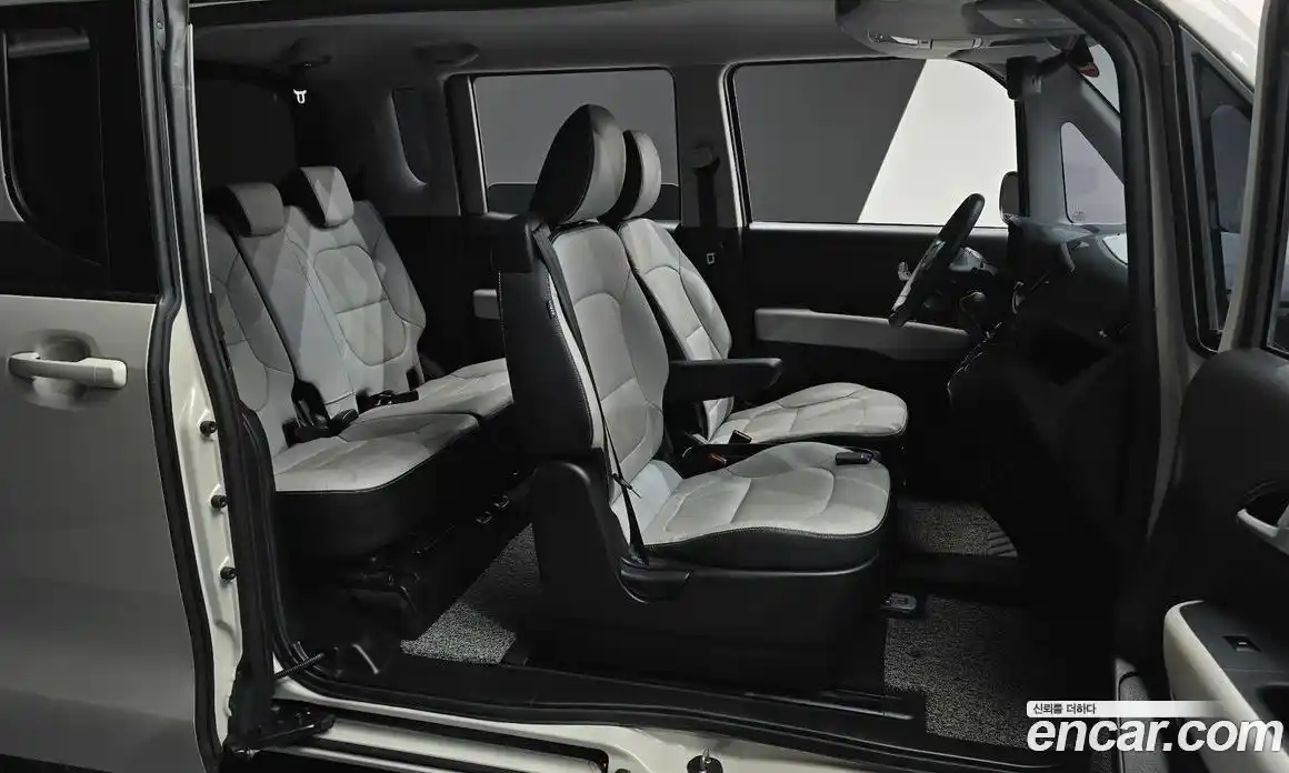 Kia Ray 2023 1.0 автомат (гидро), фото 16