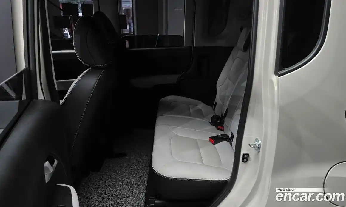 Kia Ray 2023 1.0 автомат (гидро), фото 17