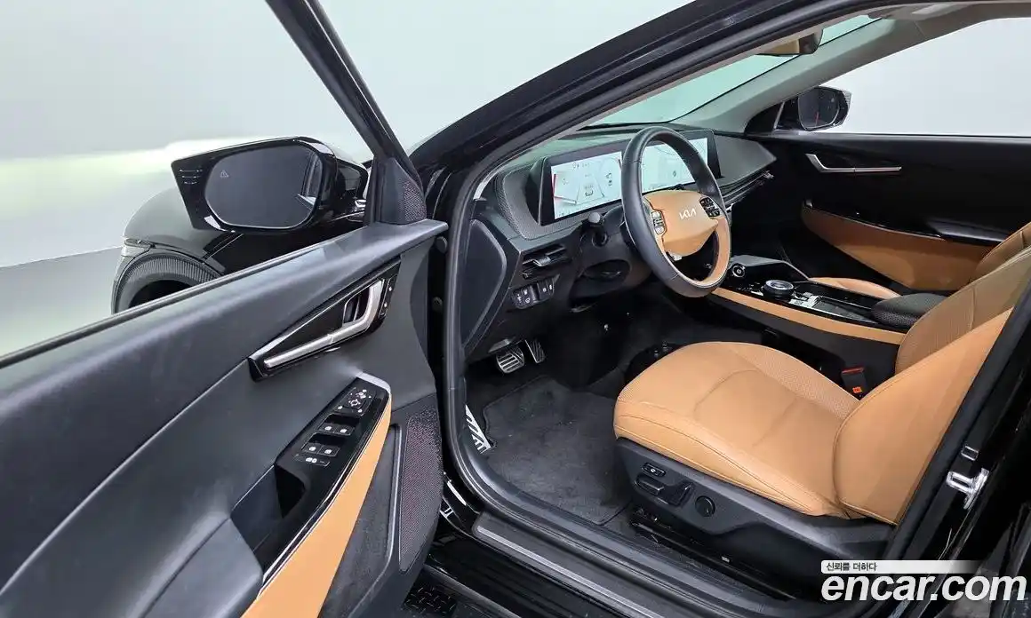Kia EV6 2023 0.1 автомат (гидро), фото 13