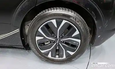 Kia EV6 2023 0.1 автомат (гидро), миниатюра 7