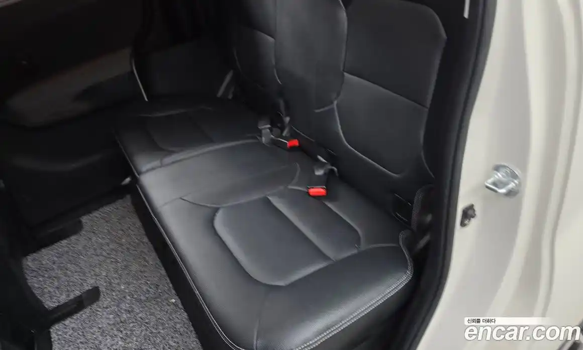 Kia Ray 2023 1.0 автомат (гидро), фото 19
