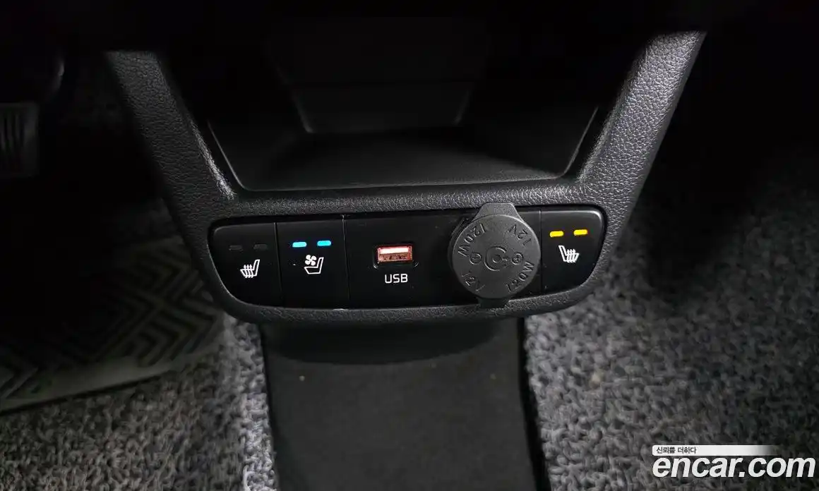 Kia Ray 2023 1.0 автомат (гидро), фото 20