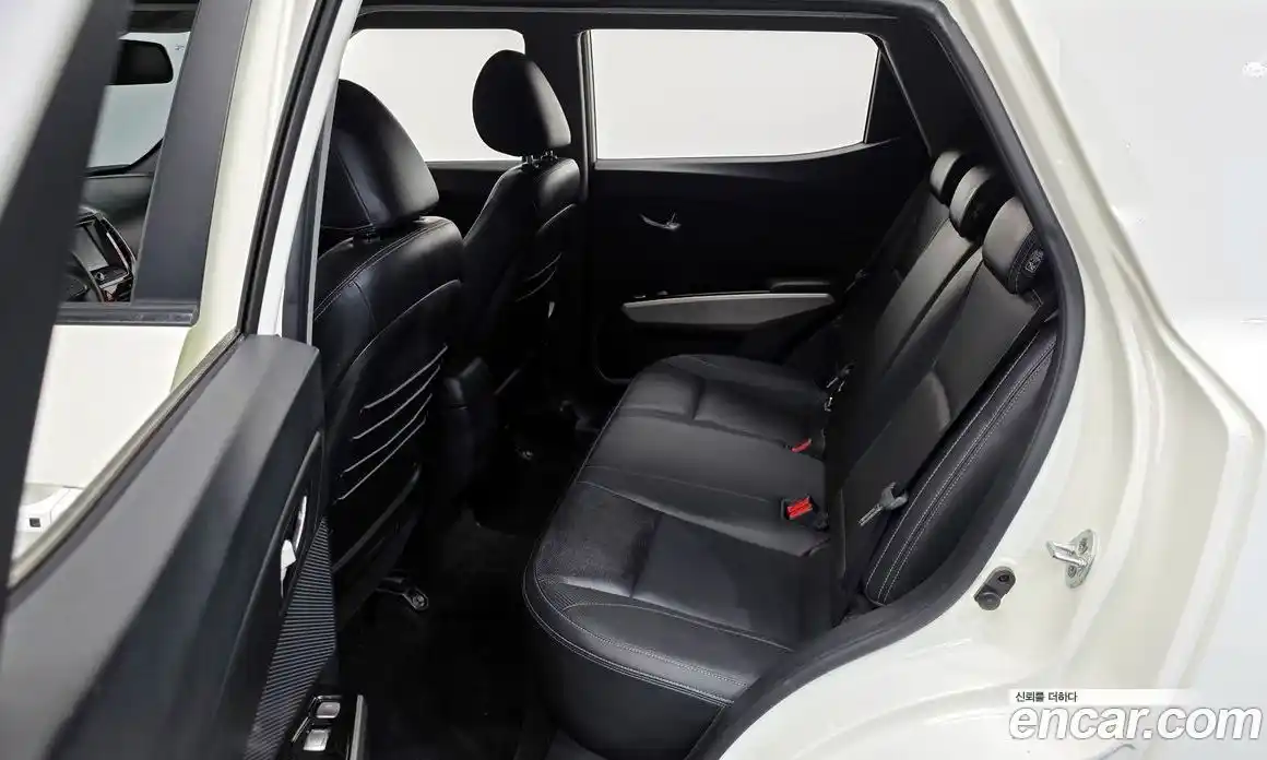SsangYong TIBOLI 2015 1.6 автомат (гидро), фото 12