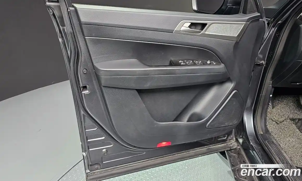 SsangYong Rexton 2019 2.2 автомат (гидро), фото 14