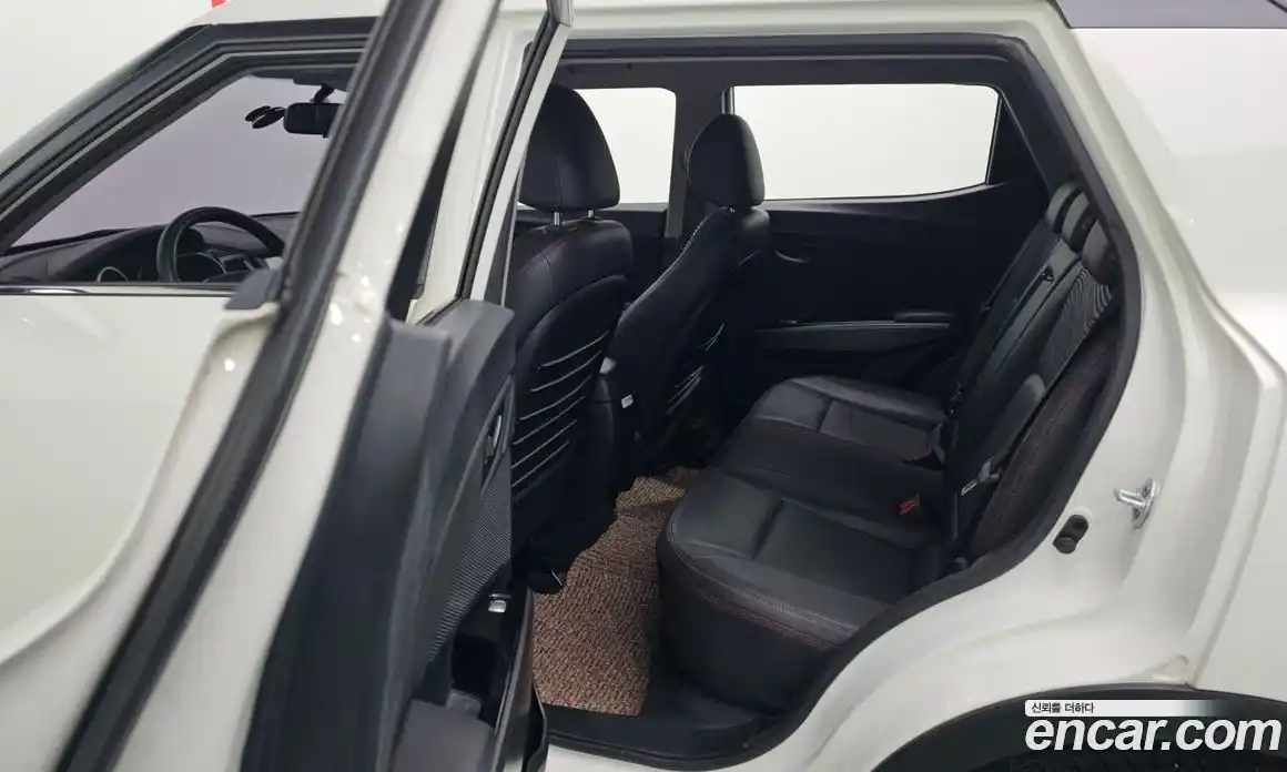 SsangYong TIBOLI 2018 1.6 автомат (гидро), фото 13