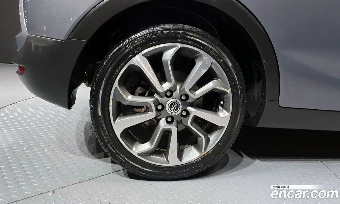 SsangYong TIBOLI 2015 1.6 автомат (гидро), фото 5