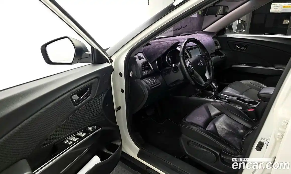 SsangYong TIBOLI 2019 1.6 автомат (гидро), фото 13