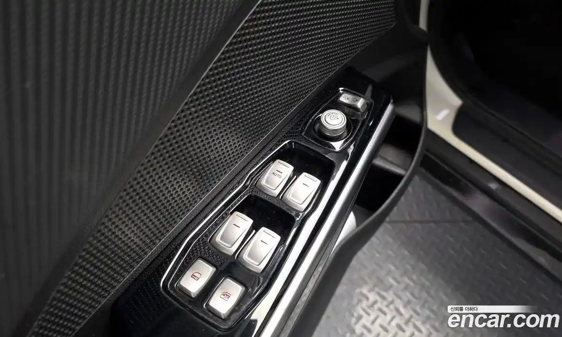 SsangYong TIBOLI 2019 1.6 автомат (гидро), фото 29