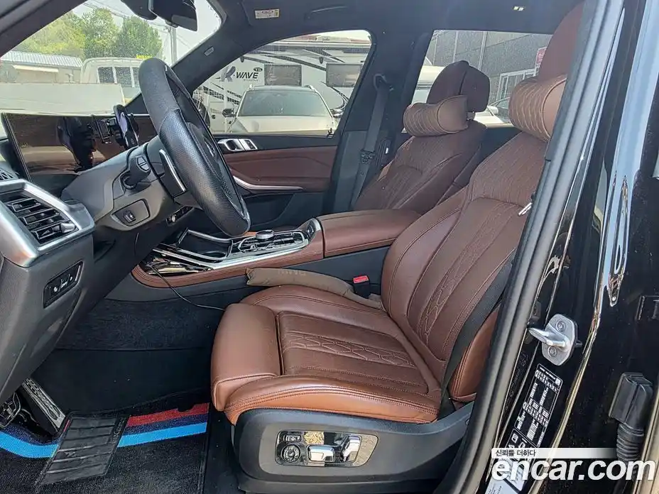 BMW X7 2024 3.0 автомат (гидро), фото 7