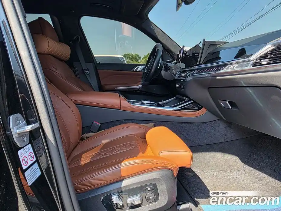 BMW X7 2024 3.0 автомат (гидро), фото 8