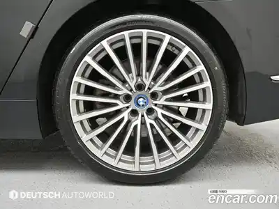 BMW 7 серия 2022 3.0 автомат (гидро), миниатюра 5