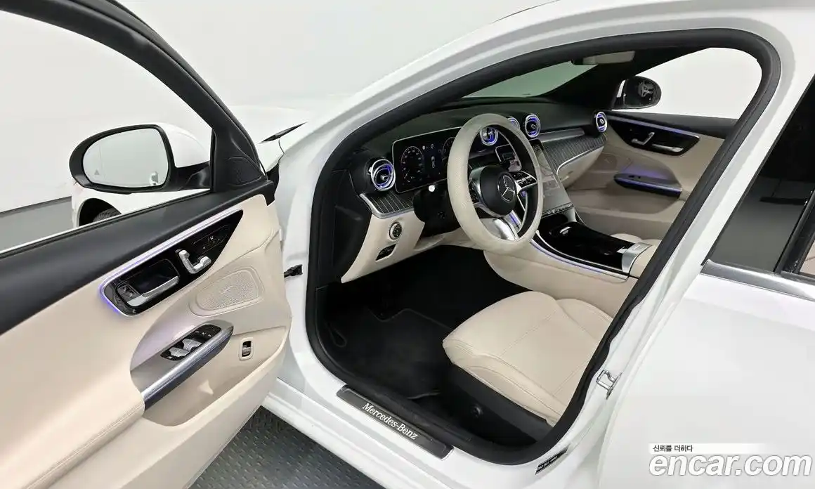 Mercedes-Benz C-Class 2023 2.0 гидро, фото 13 Mercedes-Benz C-Class 2023 2.0 гидро, фото 13