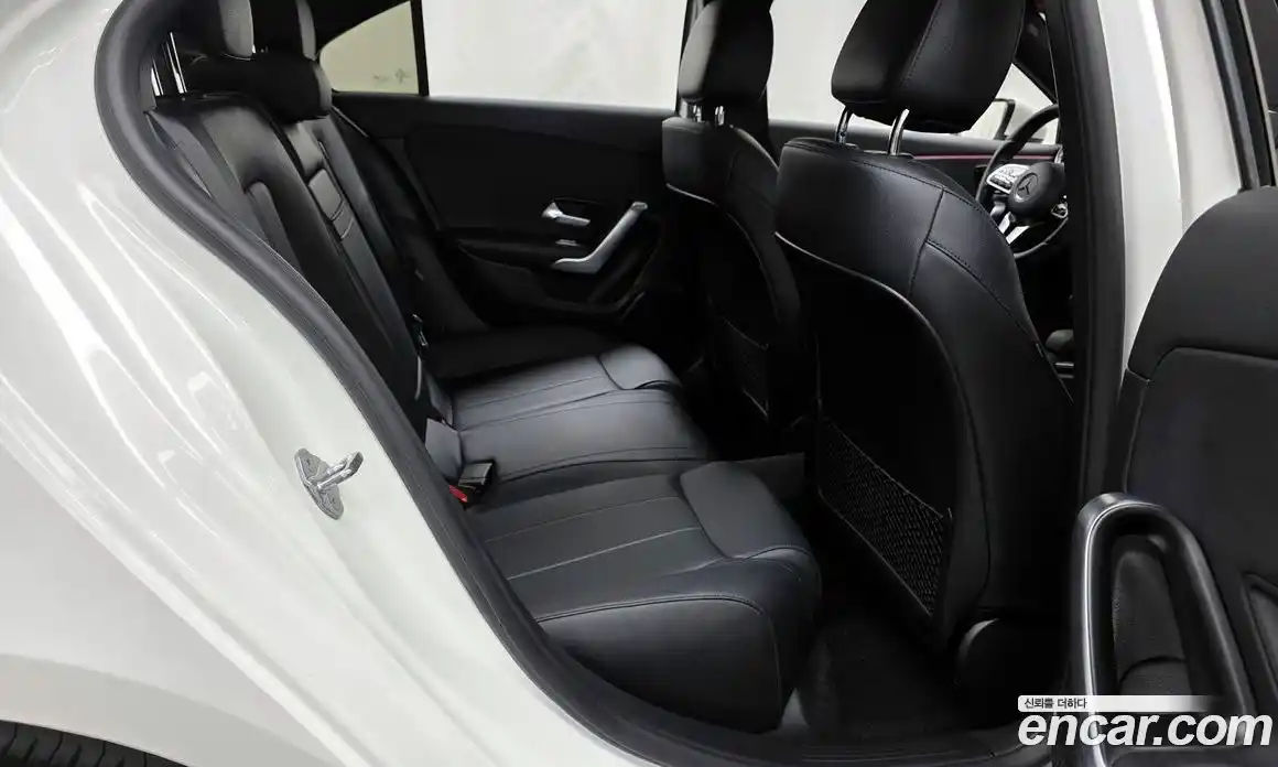 Mercedes-Benz A-Class 2022 2.0 гидро, фото 12 Mercedes-Benz A-Class 2022 2.0 гидро, фото 12