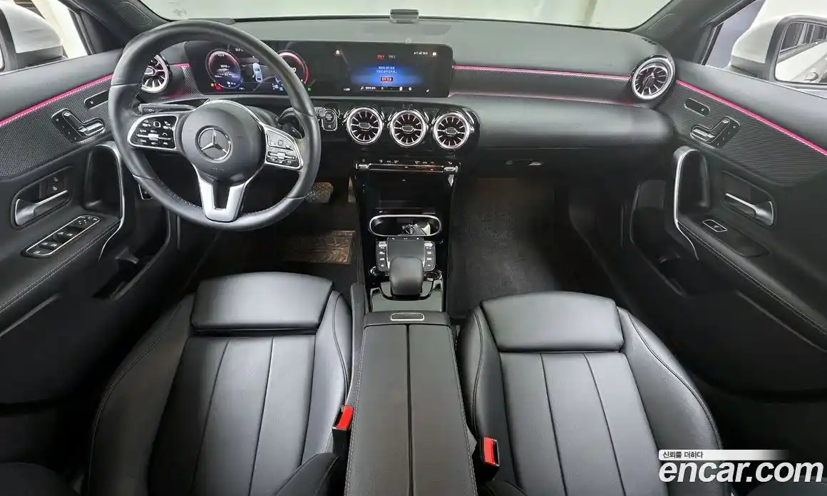 Mercedes-Benz A-Class 2022 2.0 гидро, фото 7 Mercedes-Benz A-Class 2022 2.0 гидро, фото 7