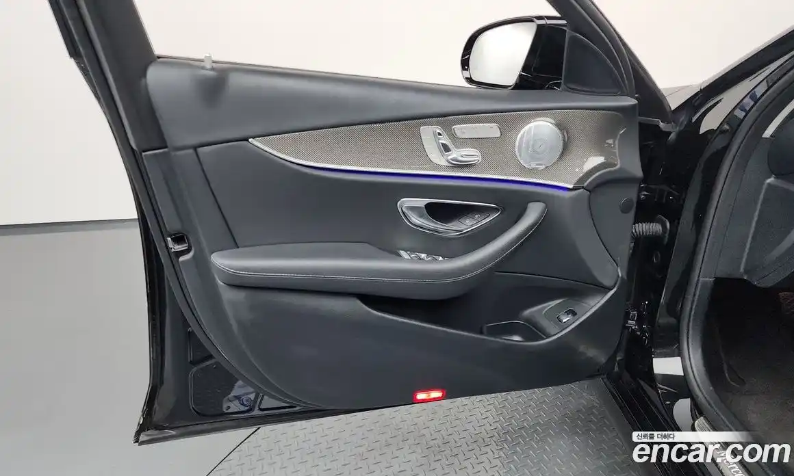 Mercedes-Benz E-Class 2020 2.0 автомат (гидро), фото 14