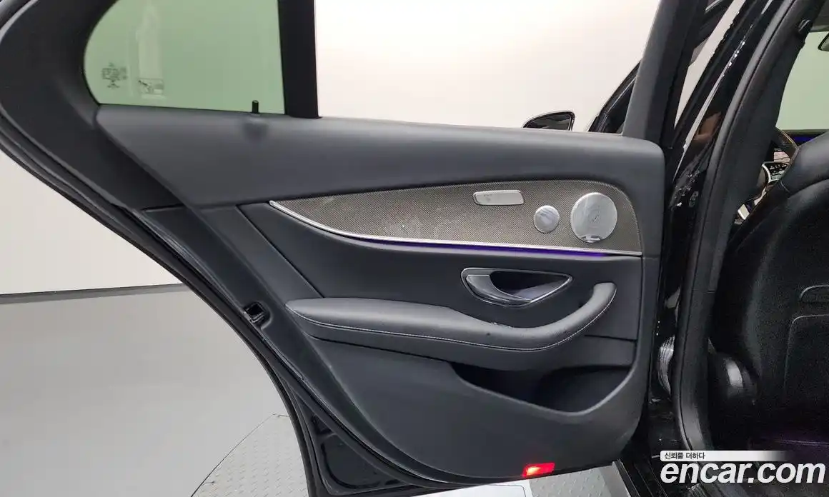 Mercedes-Benz E-Class 2020 2.0 автомат (гидро), фото 15
