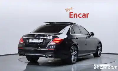 Mercedes-Benz E-Class 2020 2.0 автомат (гидро), миниатюра 2